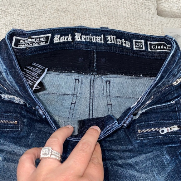 NWT Rock Revival Skinny Moto 🔥🔥 - Picture 4 of 4